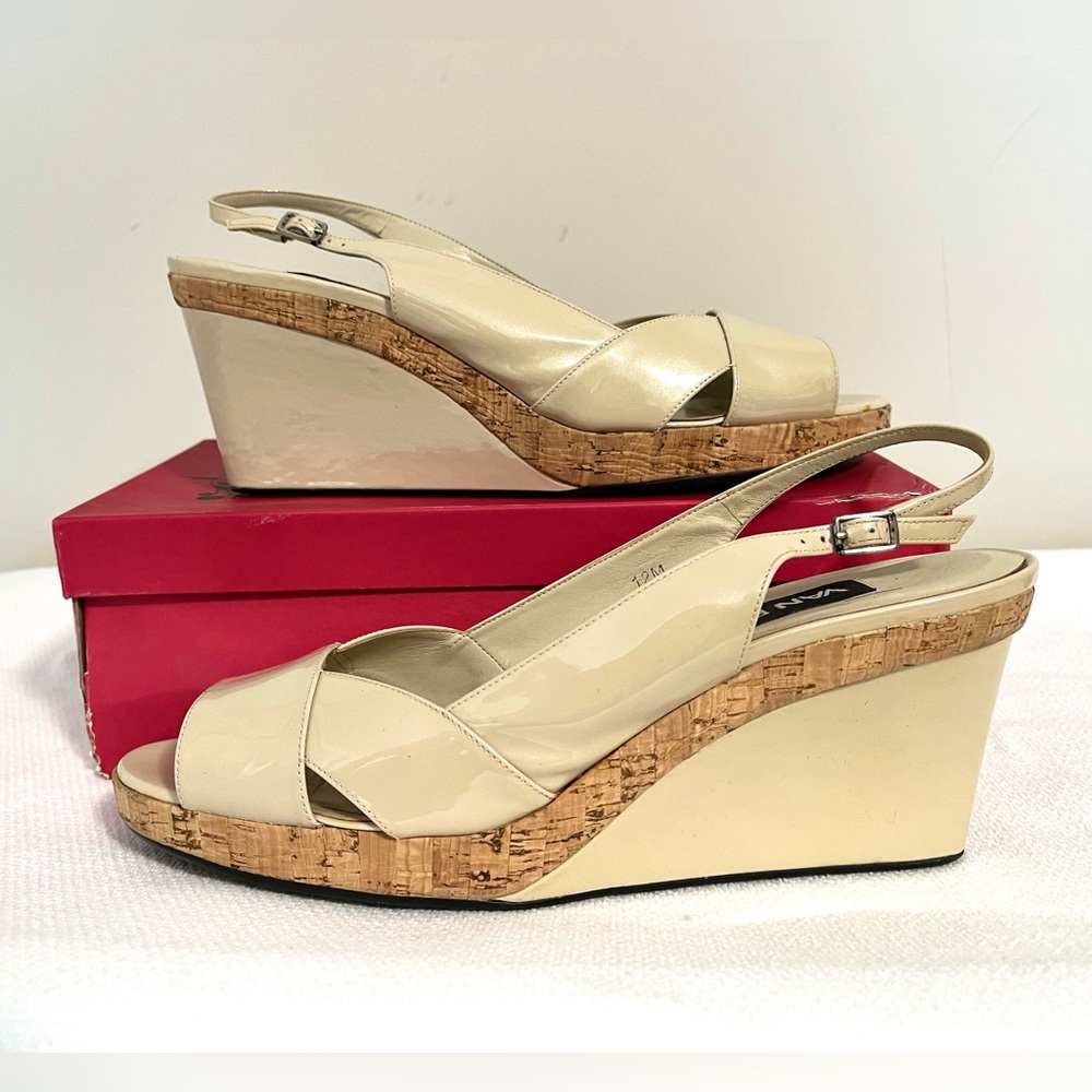 12M VANELI Nude Patent Wedge Sandal - Picture 3 of 7
